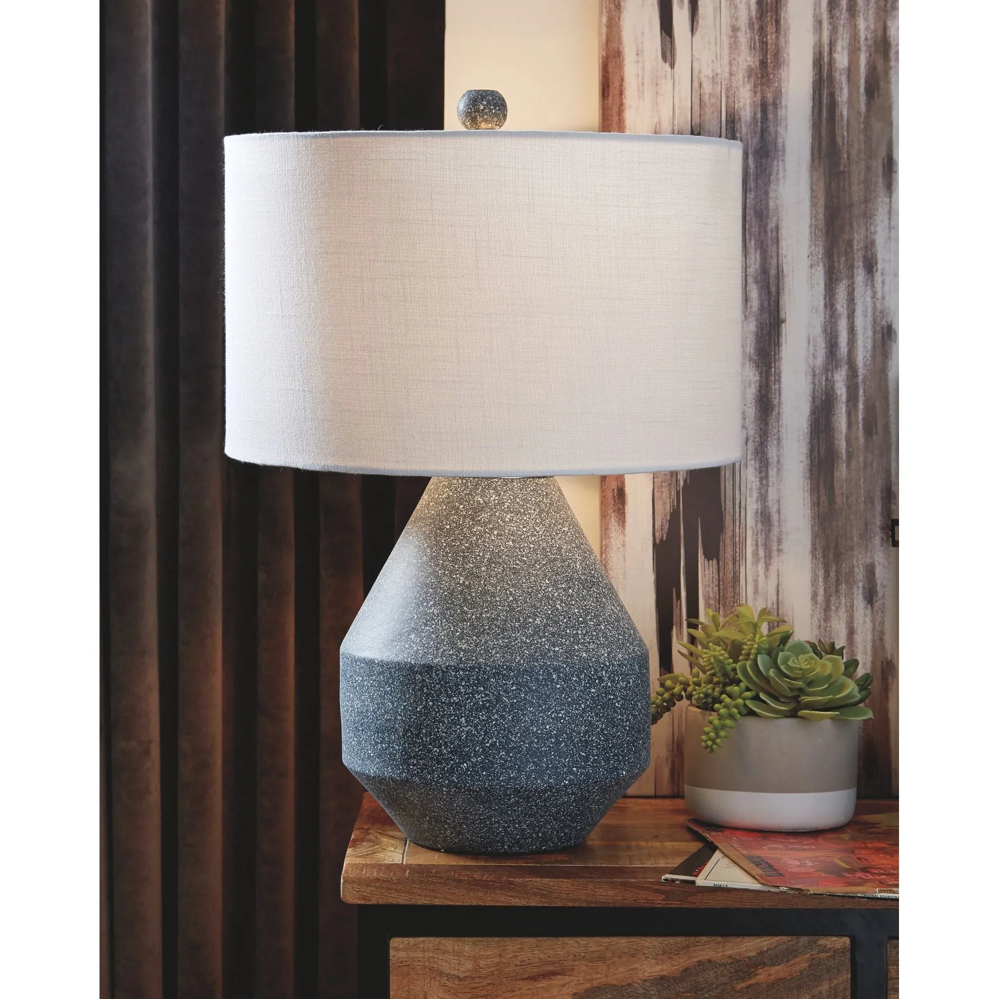 Kristeva Table Lamp (Single)