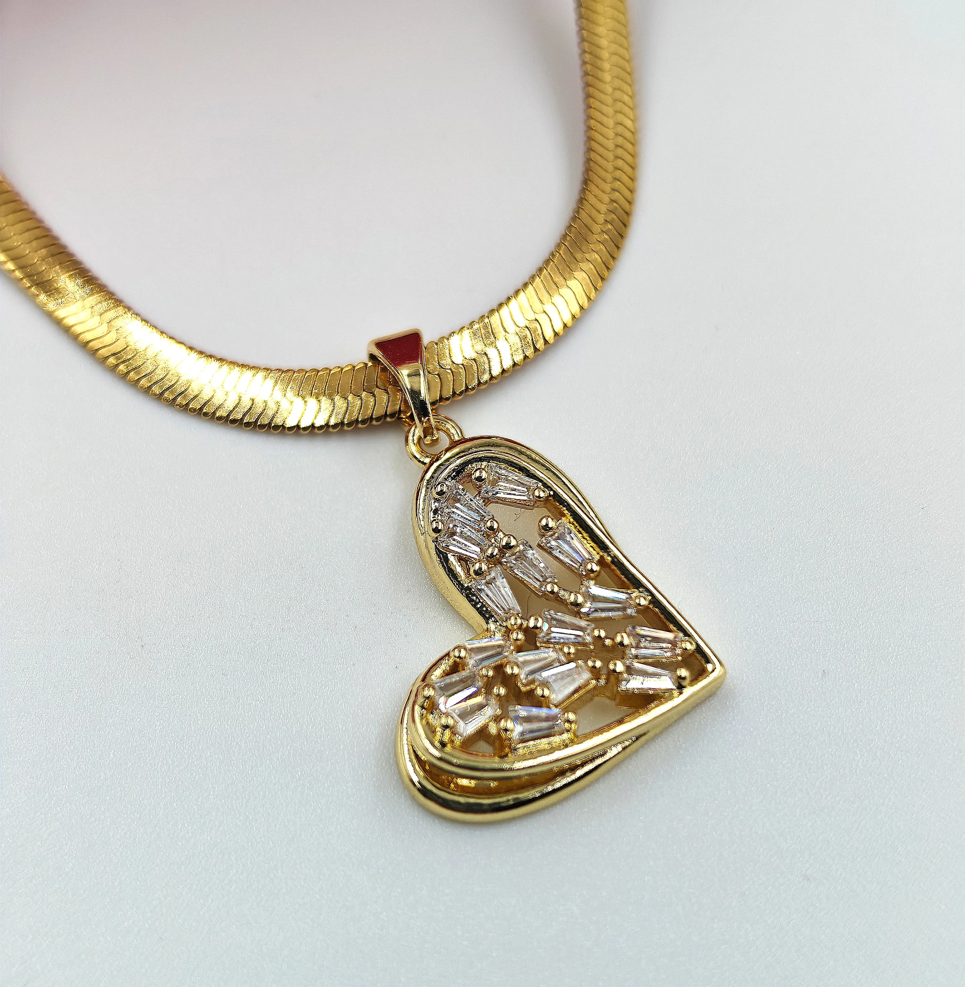 Premium Heart necklace| Gold plated| Waterproof