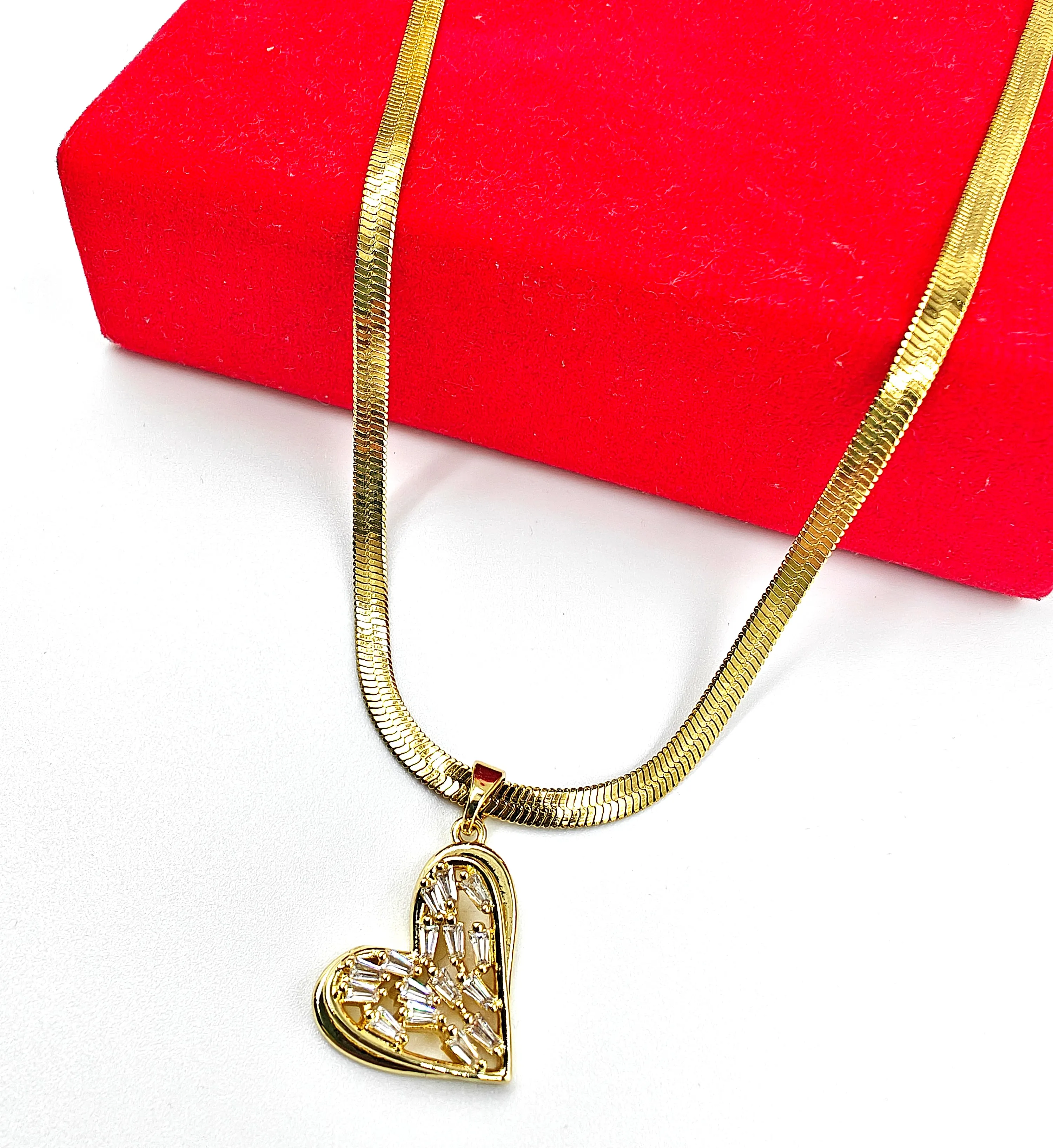 Premium Heart necklace| Gold plated| Waterproof