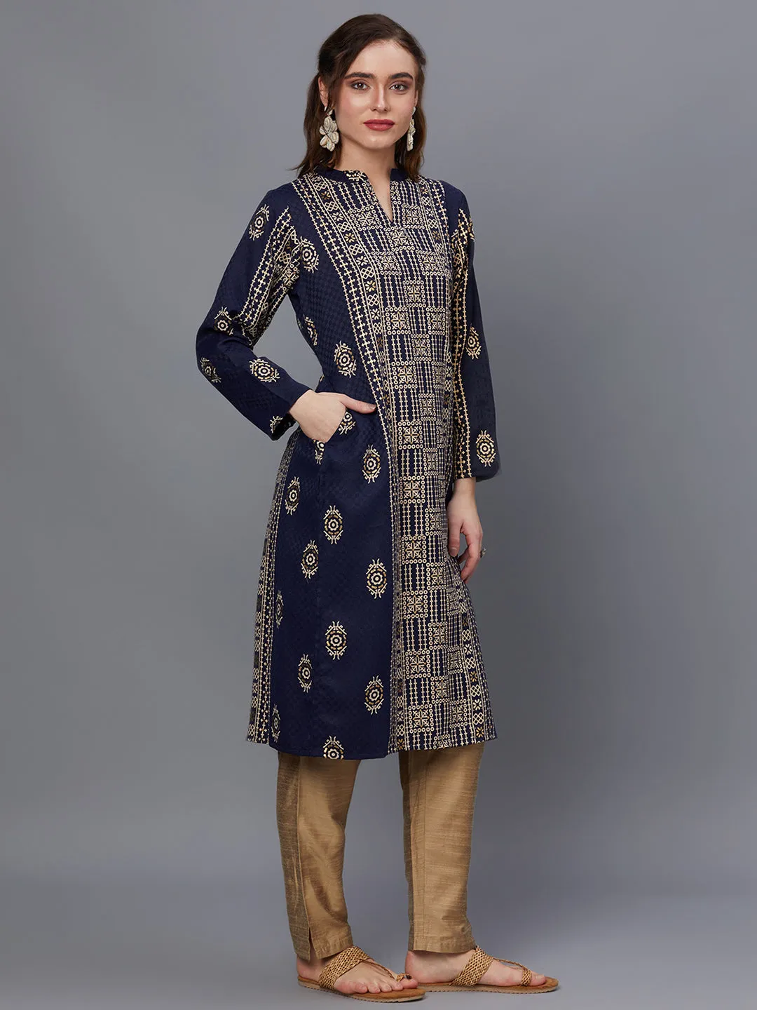 Women Navy Blue Pashmina Ornamental Print Kurta